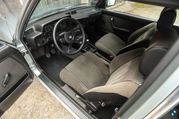 BMW 323i 1981 73298