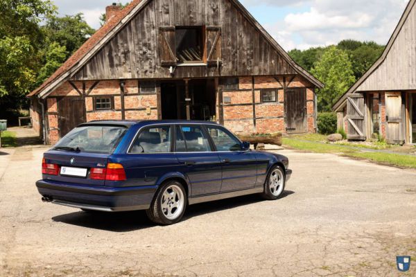 BMW M5 Touring 1992 73418