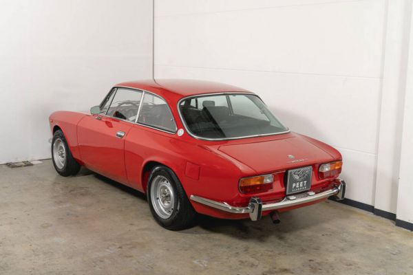 Alfa Romeo 2000 GT Veloce 1973