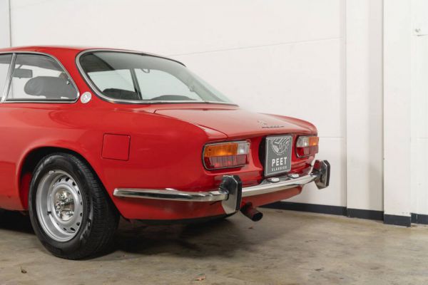 Alfa Romeo 2000 GT Veloce 1973 39427