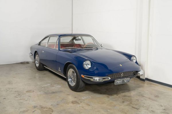 Ferrari 365 GT 2+2 1968 39437