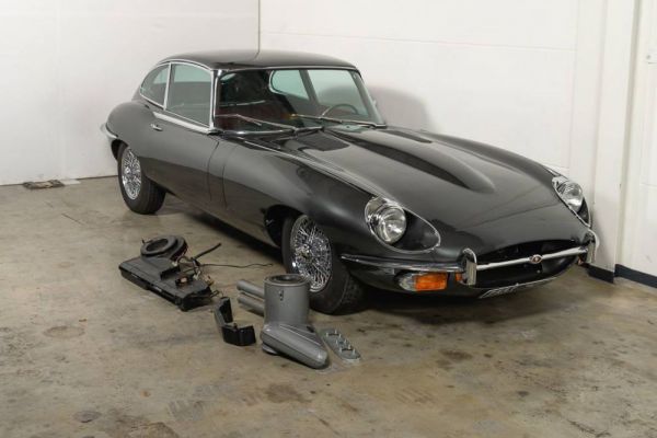 Jaguar E-Type (2+2) 1970 39445