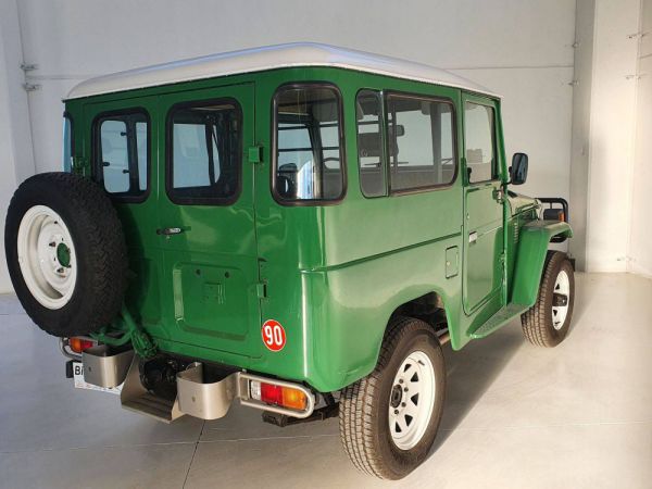 Toyota Land Cruiser BJ 42 1981 82198