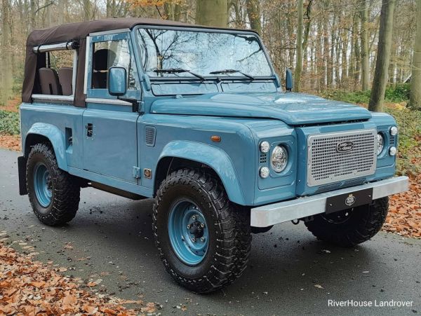 Land Rover Defender 90 1997 108965