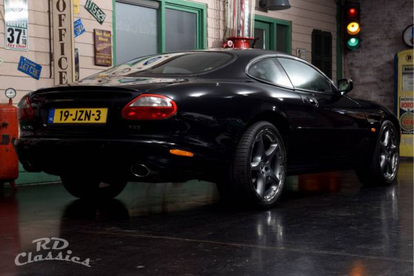 Jaguar XKR 2000 41237