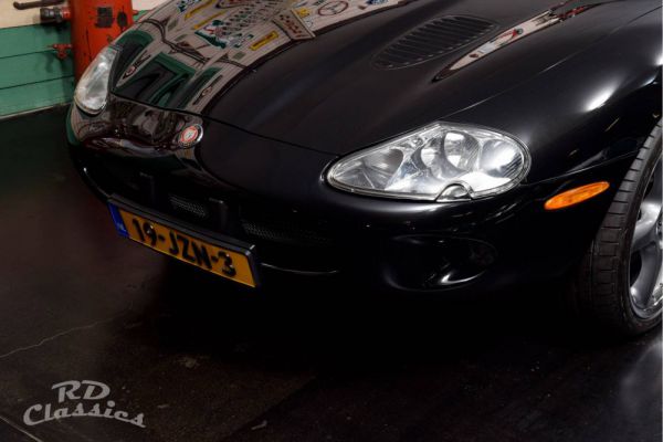 Jaguar XKR 2000 41241