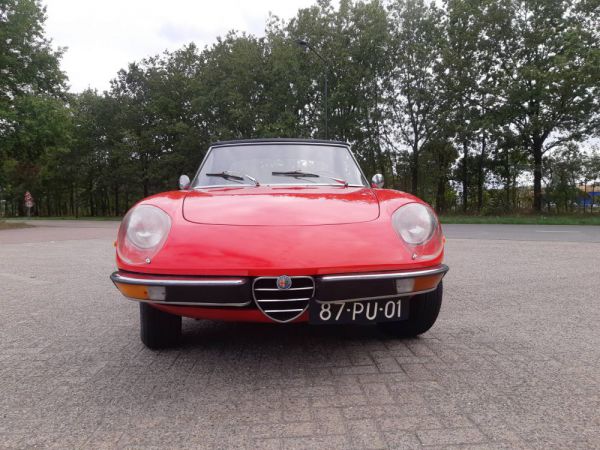 Alfa Romeo Spider Veloce 2000 1976 49104