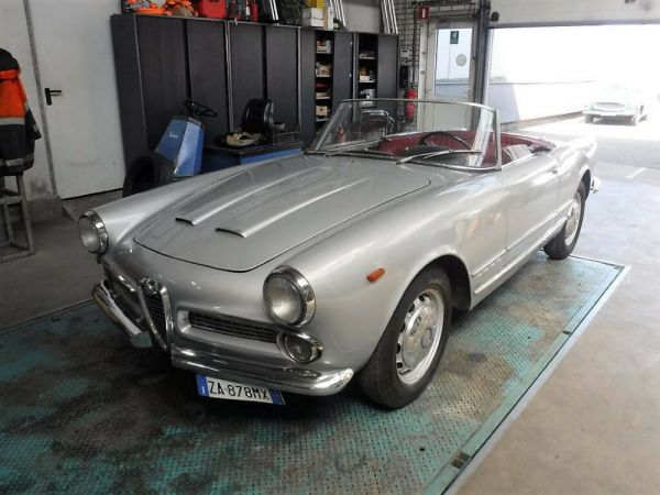 Alfa Romeo 2000 Spider 1961 51753