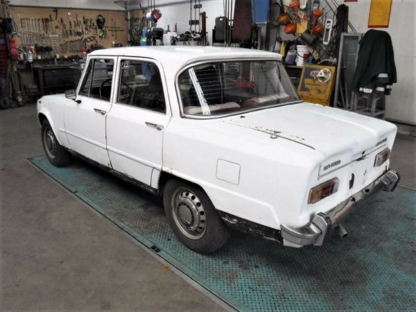 Alfa Romeo Giulia 1300 Super 1971 51772