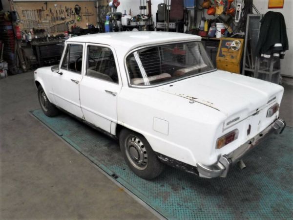 Alfa Romeo Giulia 1300 Super 1971 51774