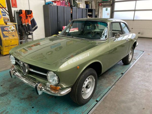 Alfa Romeo Giulia 1600 GT Junior 1974