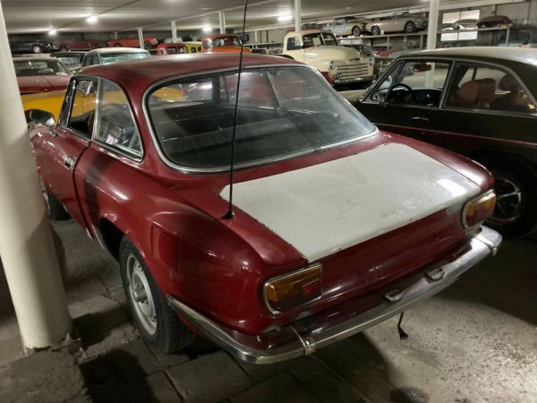 Alfa Romeo Giulia GT 1300 Junior 1972 51835