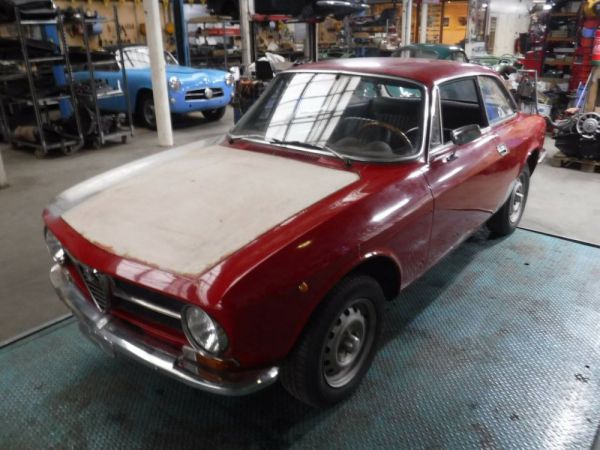 Alfa Romeo Giulia GT 1300 Junior 1972 51840