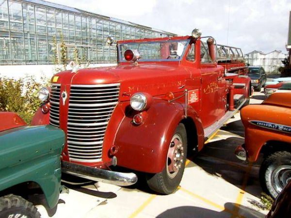 AUTRE American LaFrance - 600 Series Fire Truck 1946 52108