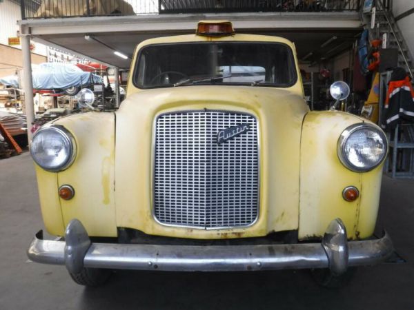 Austin FX 4 London Taxi 1970 52154