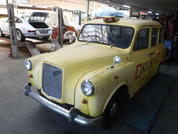 Austin FX 4 London Taxi 1970 52163