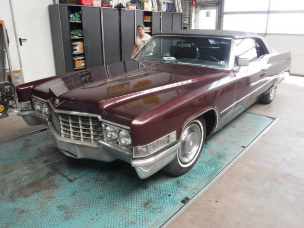 Cadillac DeVille Convertible 1969 52387