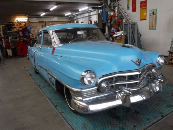 Cadillac 62 Sedan DeVille 1950 52400