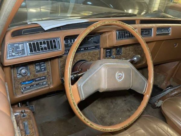 Cadillac Seville Sedan 6.0L 1979 52419