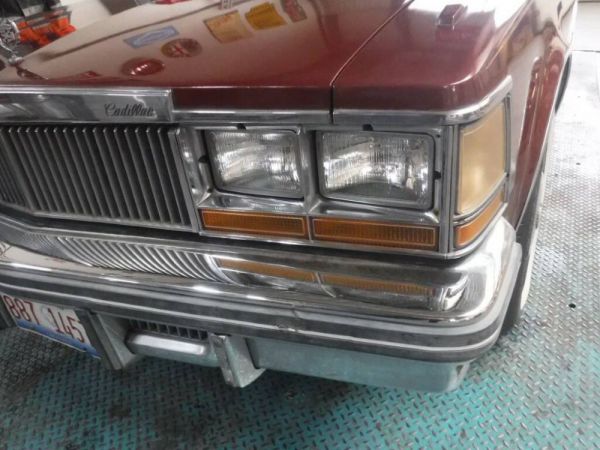 Cadillac Seville Sedan 6.0L 1979 52427