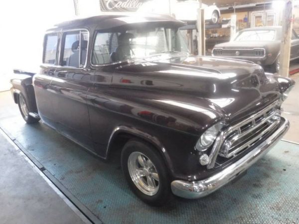 Chevrolet Task Force Stepside 1957 52594