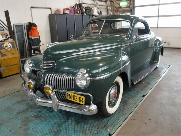 ALTRO DeSoto - De Luxe Club Coupe 1941