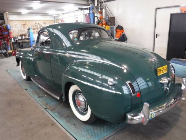 ANDERE DeSoto - De Luxe Club Coupe 1941 52765