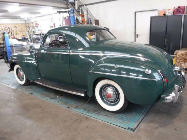 ANDERE DeSoto - De Luxe Club Coupe 1941 52767