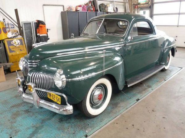 ALTRO DeSoto - De Luxe Club Coupe 1941 52774