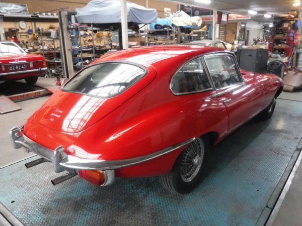 Jaguar E-Type (2+2) 1970 52903