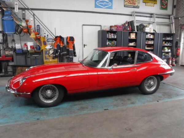 Jaguar E-Type (2+2) 1970 52909