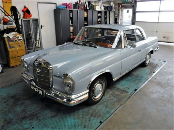 Mercedes-Benz 220 SE b 1963 53713