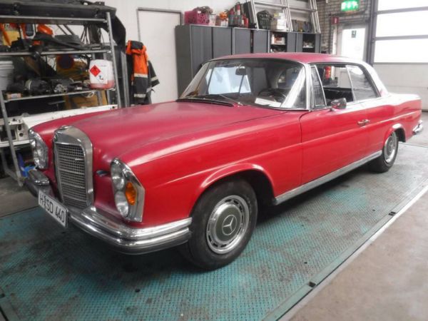 Mercedes-Benz 250 SE 1965 53724