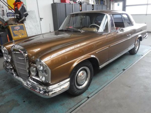 Mercedes-Benz 250 SE 1966