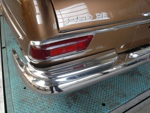 Mercedes-Benz 250 SE 1966 53740