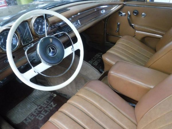 Mercedes-Benz 250 SE 1966 53743