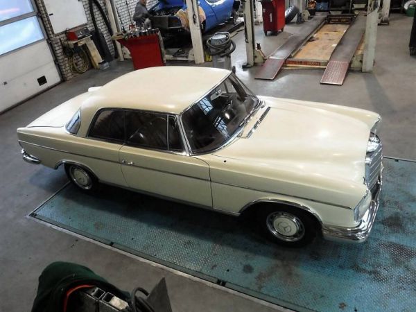 Mercedes-Benz 300 SE 1967 53781