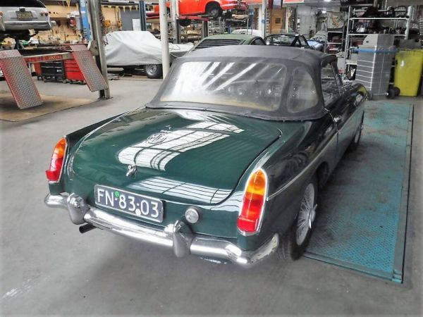 MG MGB 1965 54300