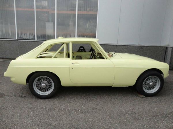 MG MGB GT 1967 54392