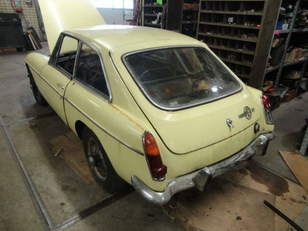 MG MGB GT 1970 54402