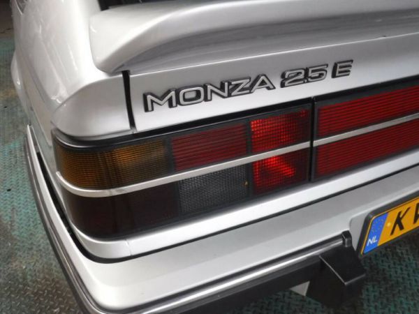 Opel Monza 2.5 E 1984 54542