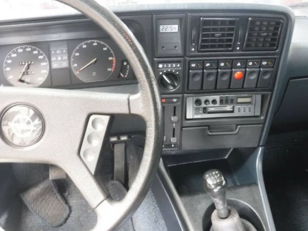 Opel Monza 2.5 E 1984 54550