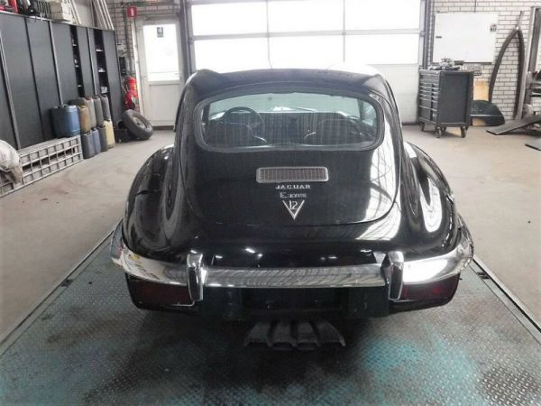 Jaguar E-Type V12 (2+2) 1972 77481