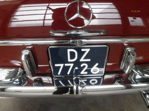 Mercedes-Benz 250 SE 1967 78972