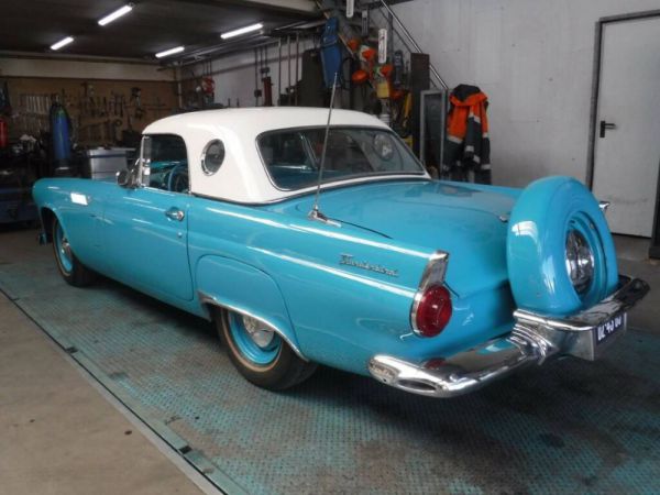 Ford Thunderbird 1956 104197