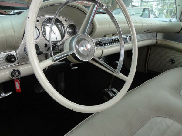 Ford Thunderbird 1957 104251