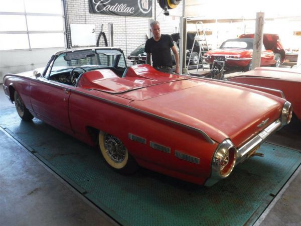 Ford Thunderbird 1962 104296