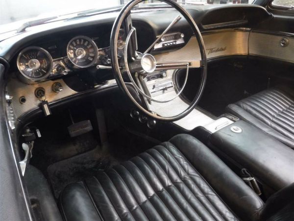 Ford Thunderbird 1962 104299