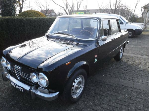 Alfa Romeo Giulia 1300 Super 1972 105872