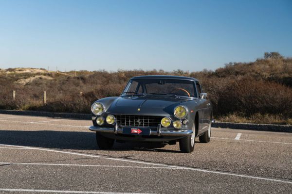 Ferrari 250 GT 2+2 1963